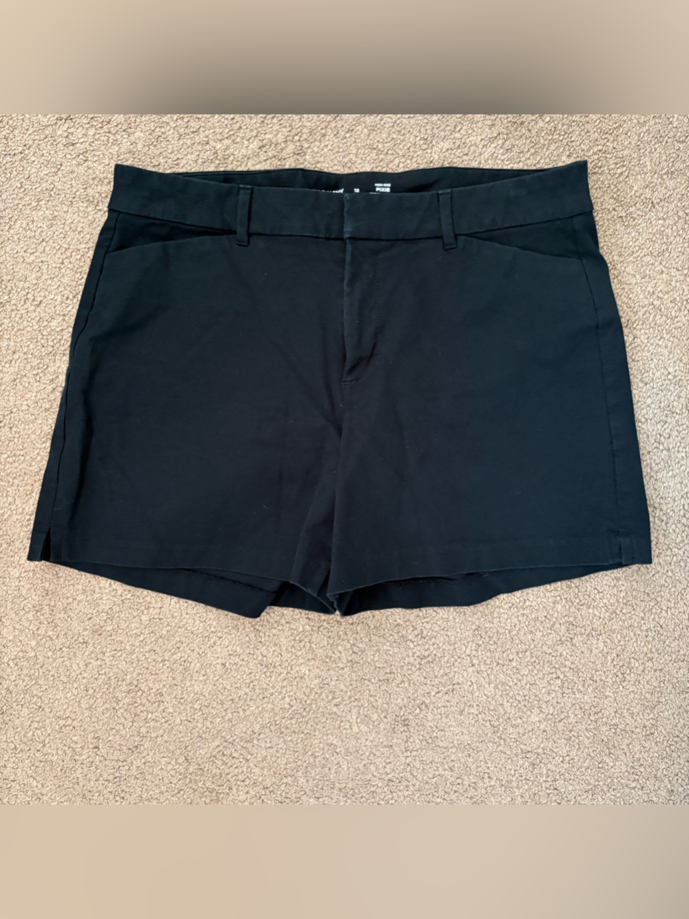 Old Navy Black High Rise Pixie Shorts Women’s size 12